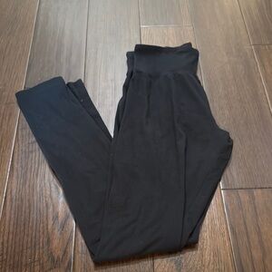 Black High-Waisted Leggings by Abercrombie kids 15/16